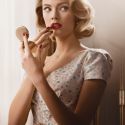 Maquillaje vintage de Estée Lauder, inspirado en la serie Mad Men