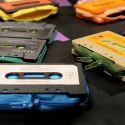 Diseños originales: monederos con viejos cassettes