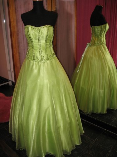 Imagenes de vestidos de 15 años color verde - Imagui